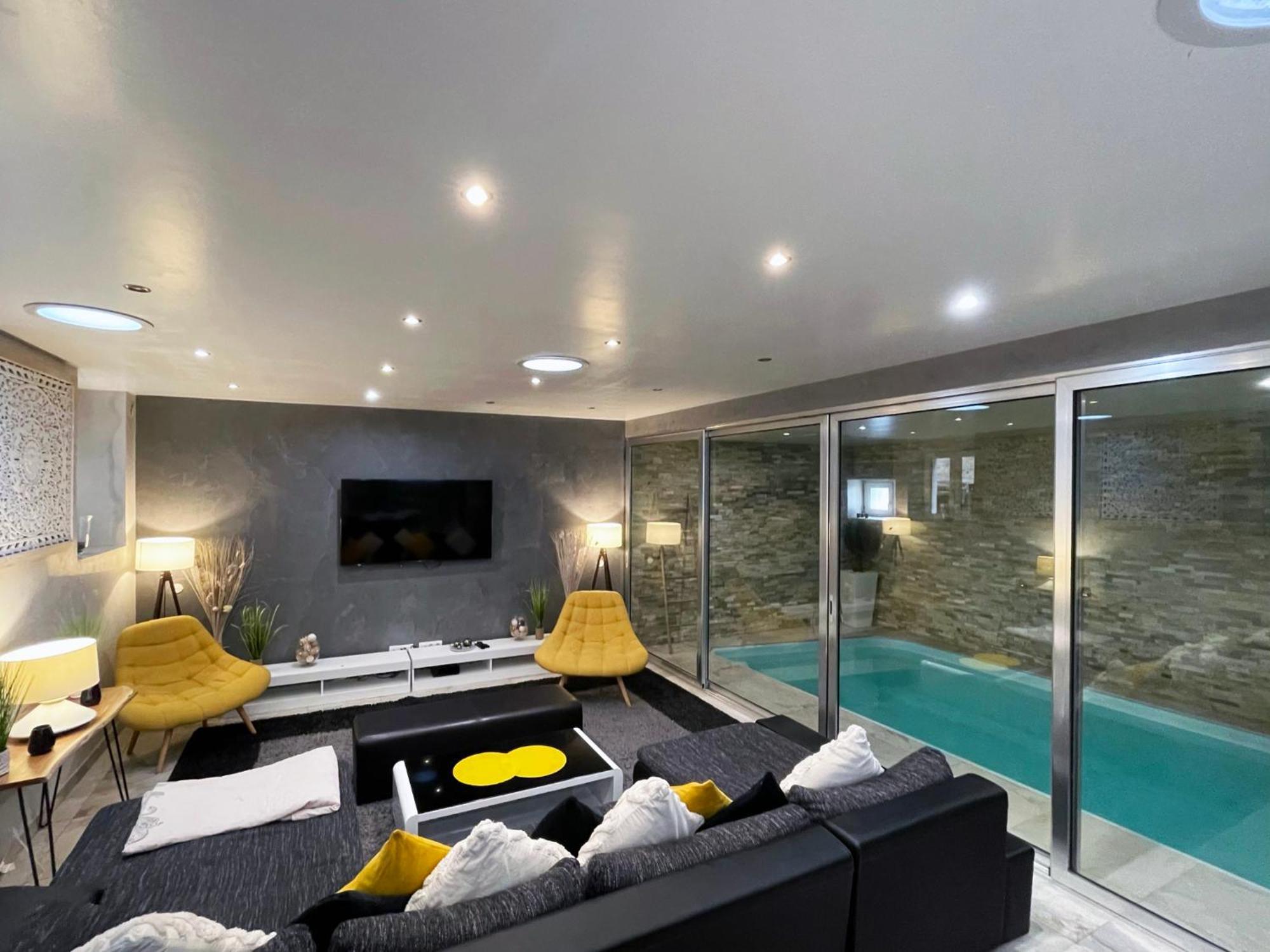 Appartement Standing Piscine Interieur Privatisee . 米齐格 外观 照片